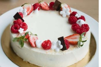 Le Grenier à Pain Simple Vanilla Cake (Order 2 days in advance)